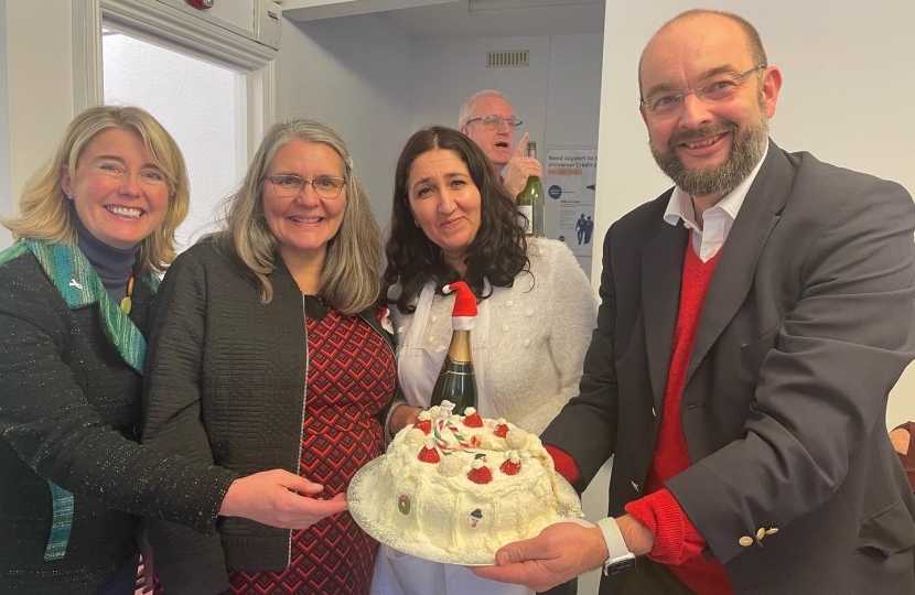 Anna and James judge the bake off competition