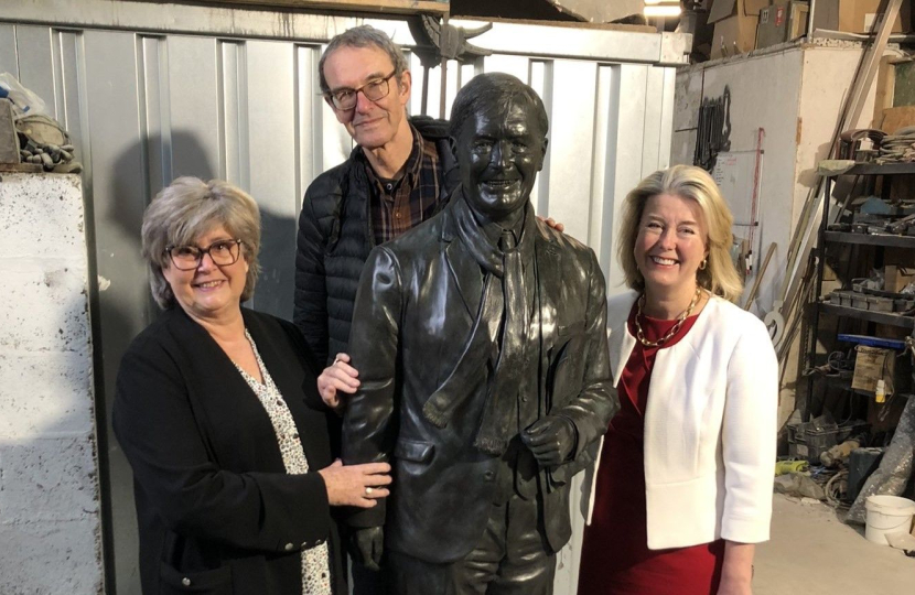 Anna Firth & Lady Amess with the statue of Sir David Amess