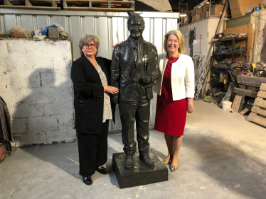 Anna Firth & Lady Amess with the statue of Sir David Amess